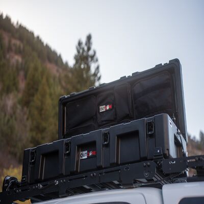 116L Low Profile Hard Plastic Rotomolding Tool Box Storage Case with Roof Luggage Rack Customizable ODM Cargo Housing